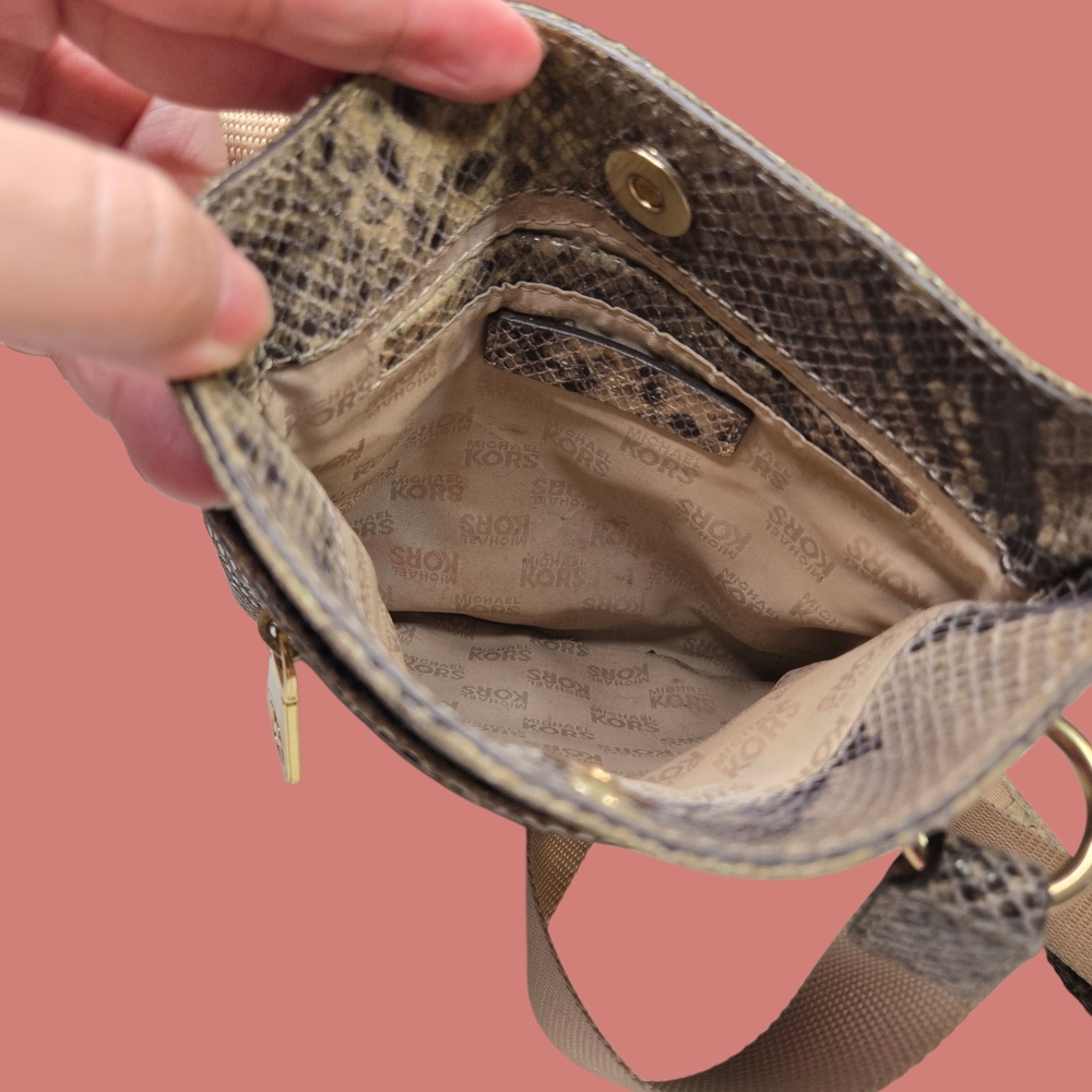 Michael Kors Snakeskin Python Crossbody In EC - Picture 6 of 10